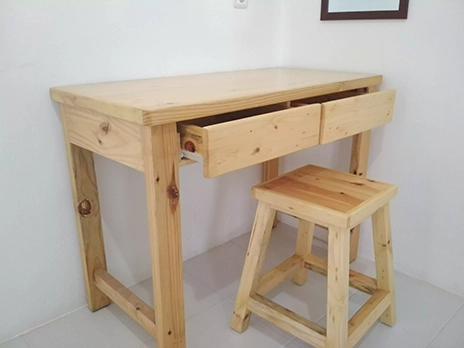 Meja-kamar